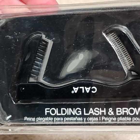 Eyelashes bundle, brush, adhesive and tweezers! - Picture 4 of 8